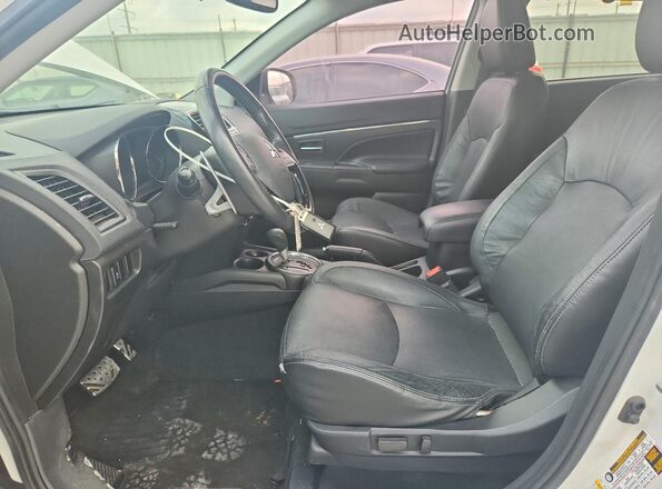 JA4AP4AW6HZ019647 2017 MITSUBISHI OUTLANDER White 