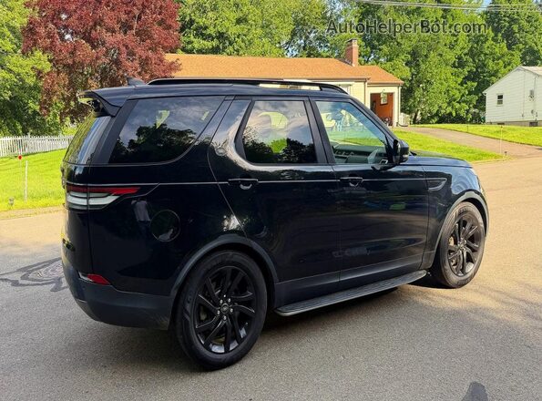 SALRG2RV4JA069601 2018 LAND ROVER DISCOVERY Black Widok z przodu