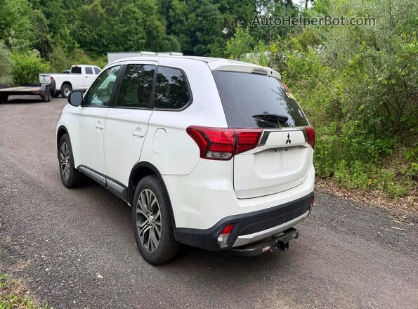 JA4AZ3A34GZ037976 2016 MITSUBISHI OUTLANDER White 
