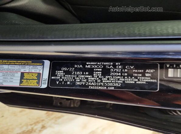 3KPF24AD1PE538382 2023 KIA FORTE Black Widok komory silnika