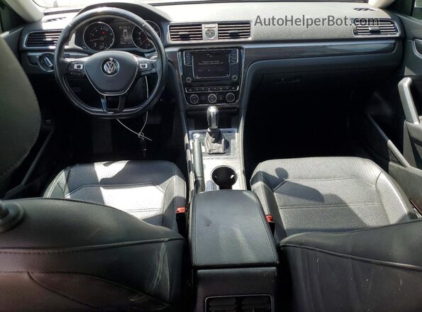 1VWBT7A31HC002087 2017 VOLKSWAGEN PASSAT Gray Widok zestawu wskaźników