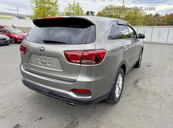 5XYPGDA59KG457463 2019 KIA SORENTO Gray 