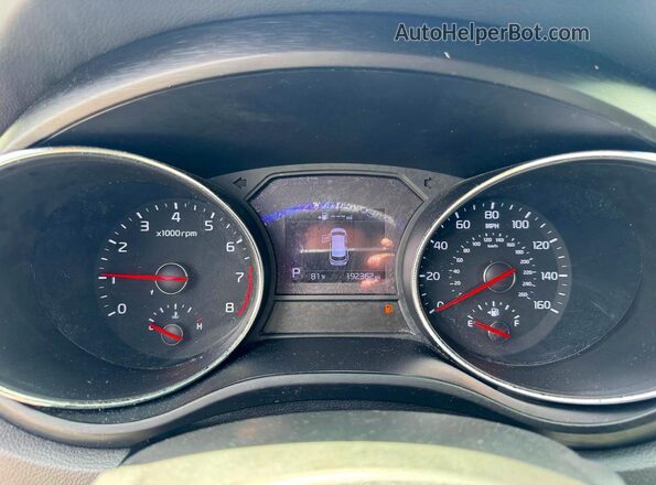 KNDMB5C18K6525496 2019 KIA SEDONA White Widok deski rozdzielczej
