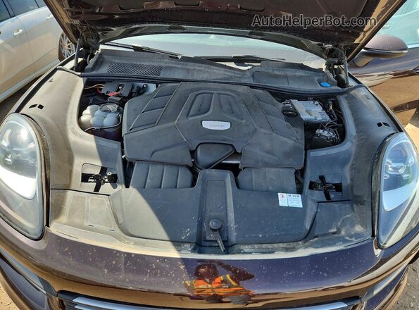 WP1AA2AYXKDA04052 2019 PORSCHE CAYENNE Burgundy ძრავის განყოფილების ხედი