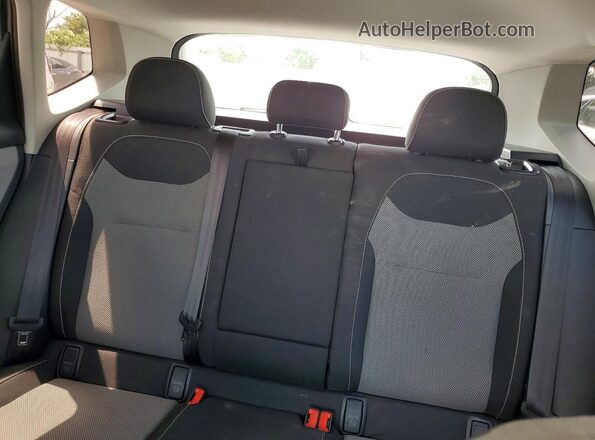 3VVCX7B24PM368240 2023 VOLKSWAGEN TAOS Gray Вид задньої частини салону