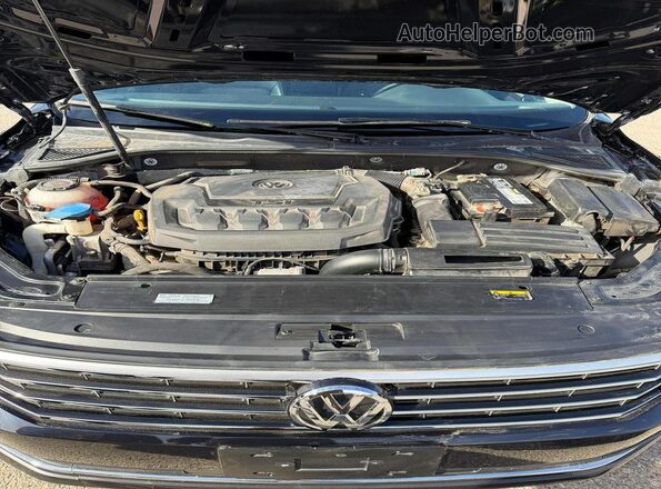 1VWBA7A33JC005519 2018 VOLKSWAGEN PASSAT Black 