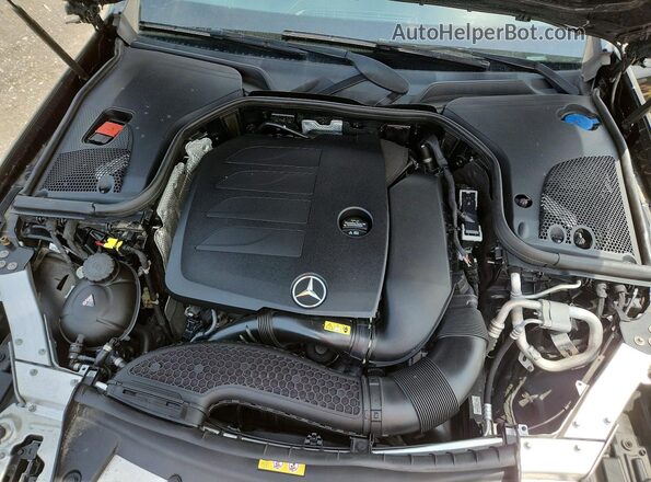 WDDZF8EBXLA732266 2020 MERCEDES-BENZ E Black Vista del compartimento del motor