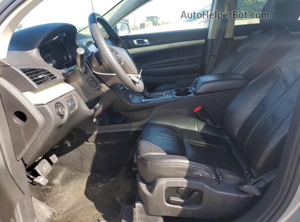 2LMHJ5AT6GBL01824 2016 LINCOLN MKT Silver 