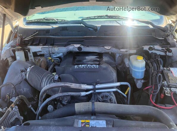 3C6UR5CJ2GG192317 2016 RAM 2500 White Vista del salpicadero