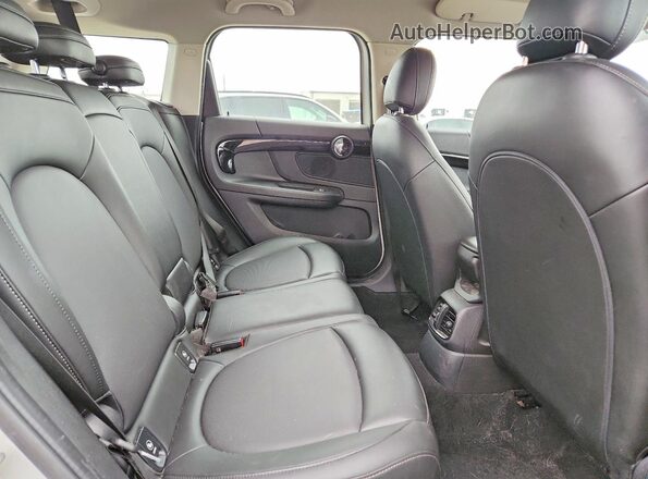 WMZ43BR02N3N41905 2022 MINI COOPER White Vista interior trasera