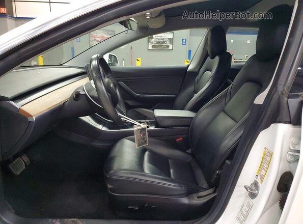 5YJ3E1EAXKF417507 2019 TESLA MODEL Белый 