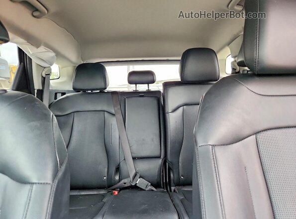 5XYK33DF8TG328992 2026 KIA SPORTAGE Black Vista interior trasera