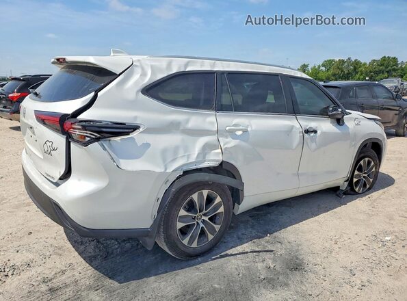 5TDKDRBH5RS547361 2024 TOYOTA HIGHLANDER White 
