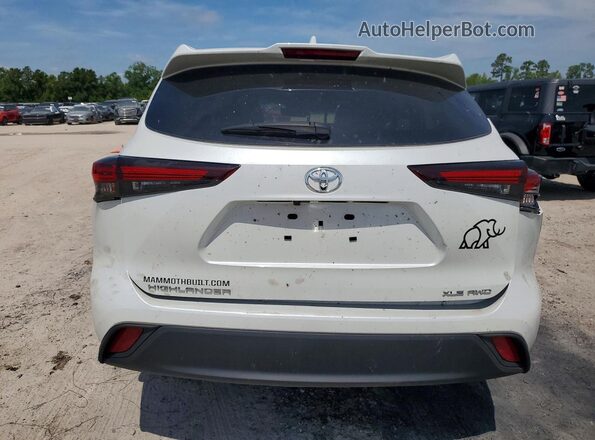 5TDKDRBH5RS547361 2024 TOYOTA HIGHLANDER White 