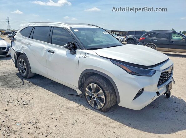 5TDKDRBH5RS547361 2024 TOYOTA HIGHLANDER White 