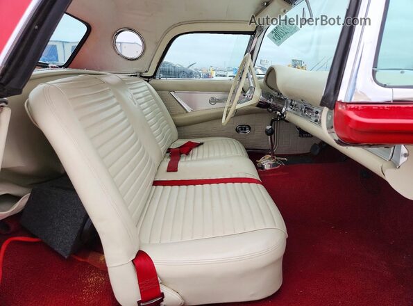 D7FH333820 1957 FORD THUNDERBIRD Red Vista de los asientos traseros