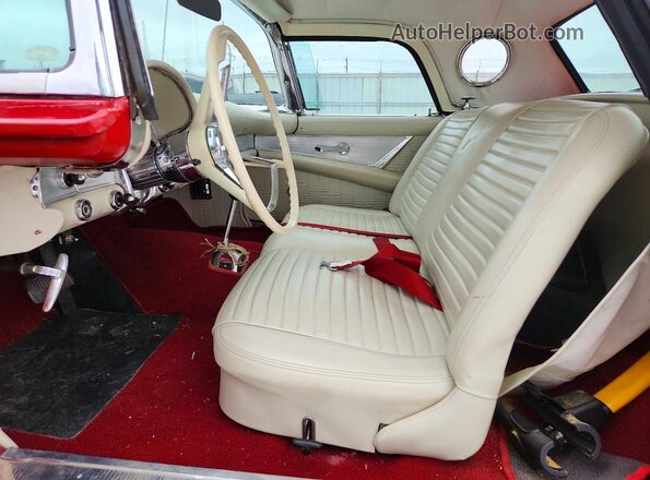 D7FH333820 1957 FORD THUNDERBIRD Red Vista interior delantera