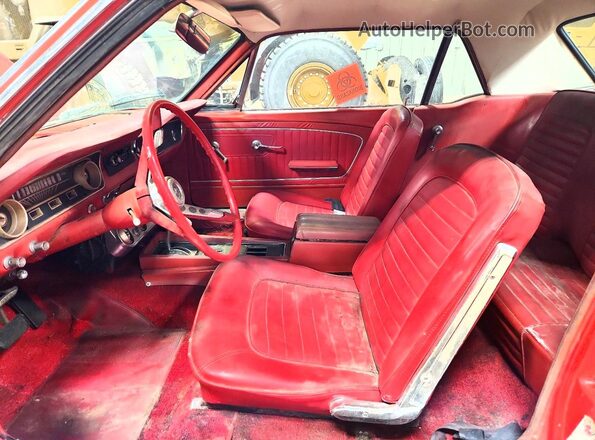 F07F204222 1965 FORD MUSTANG Red Front interior view