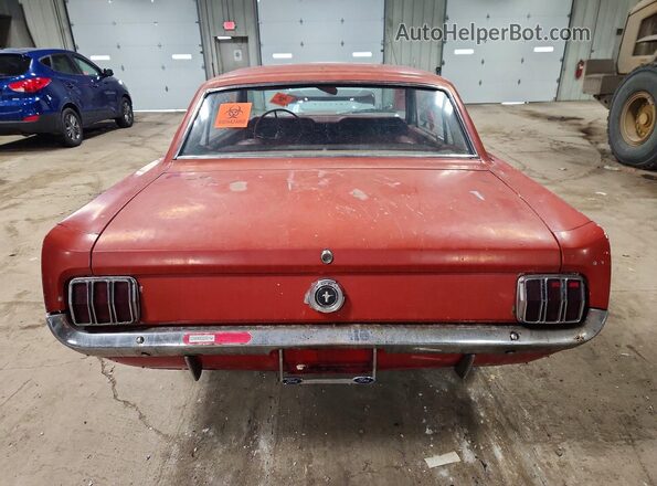 F07F204222 1965 FORD MUSTANG Red Rear view
