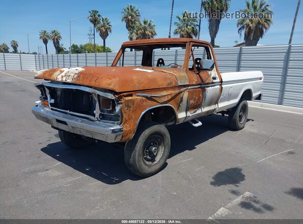 F26SRCE4543       1978 FORD F250 Белый Передняя левая четверть