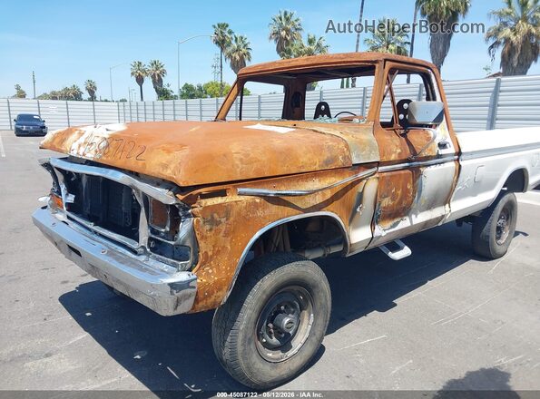 F26SRCE4543       1978 FORD F250 Белый Вид спереди