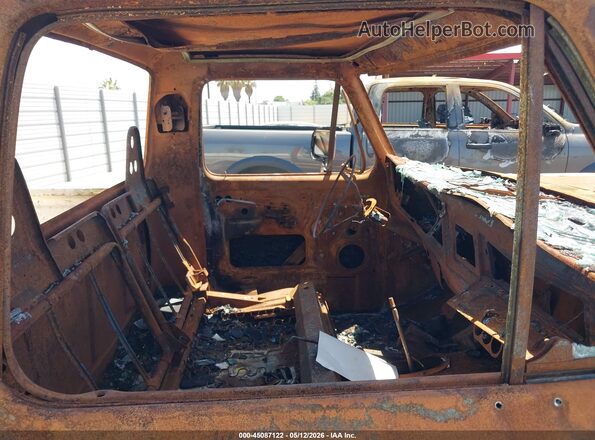 F26SRCE4543       1978 FORD F250 Белый Вид салона спереди