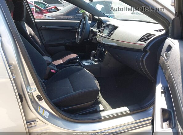 JA32U2FU5HU016314 2017 MITSUBISHI LANCER Silver 