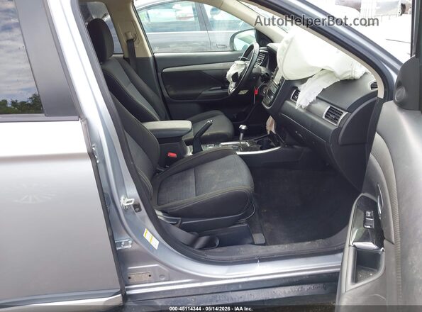 JA4AD2A30HZ070130 2017 MITSUBISHI OUTLANDER Silver წინა სალონის ხედი