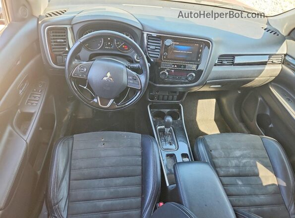 JA4AD3A33KZ005205 2019 MITSUBISHI OUTLANDER Красный Вид панели приборов