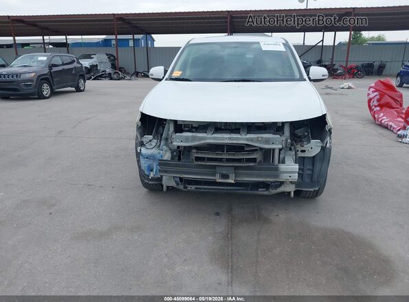 JA4AD3A39HZ013897 2017 MITSUBISHI OUTLANDER White Front view