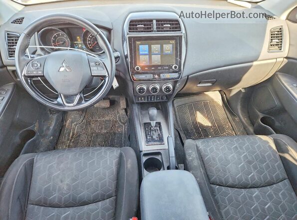 JA4AH3AU7LU602708 2020 MITSUBISHI RVR Silver Dashboard view