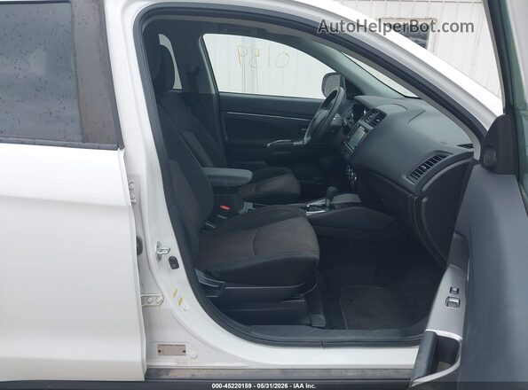 JA4AP3AU2KU023742 2019 MITSUBISHI OUTLANDER SPORT White Вид салону спереду