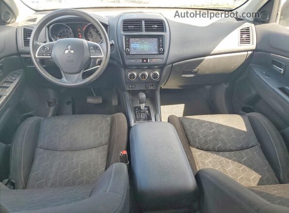 JA4AP3AUXLU030357 2020 MITSUBISHI OUTLANDER Silver 