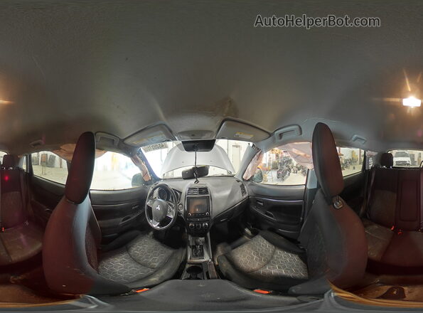 JA4ARUAU3PU014264 2023 MITSUBISHI OUTLANDER Silver 