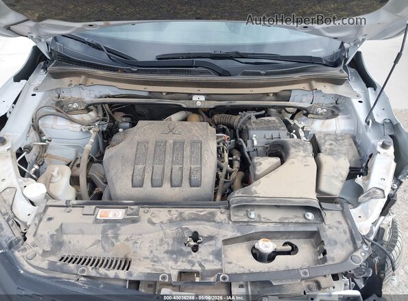JA4ATUAA2PZ047749 2023 MITSUBISHI ECLIPSE CROSS Белый Вид сзади