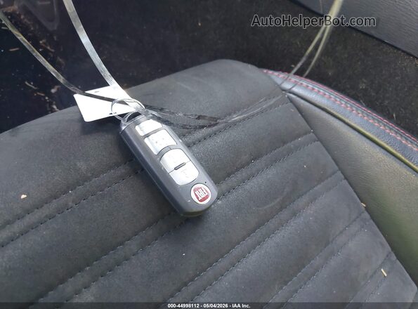JC1NFAEK3H0109310 2017 FIAT 124 SPIDER Black Vista del salpicadero