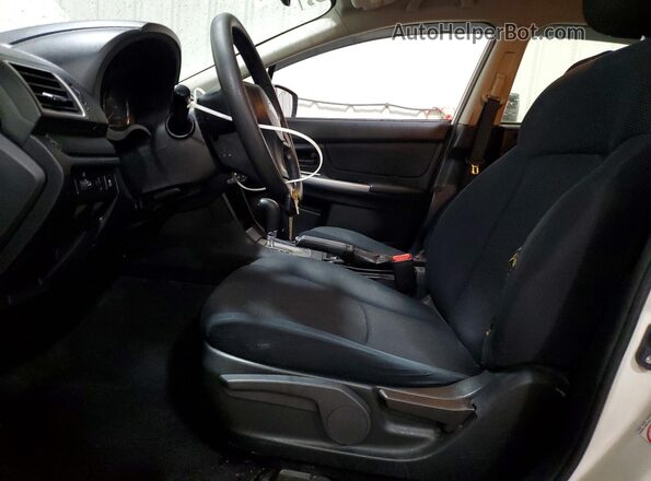 JF1GPAA68G8329050 2016 SUBARU IMPREZA White Вид салону спереду