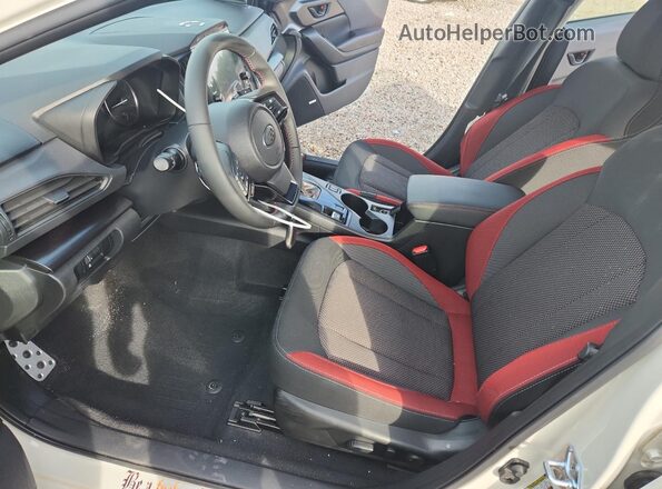 JF1GUHJC2S8251817 2025 SUBARU IMPREZA White Սալոնի դիմացի տեսք