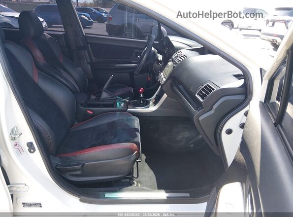 JF1VA2M6XH9803375 2017 SUBARU WRX STI Белый Вид салона спереди