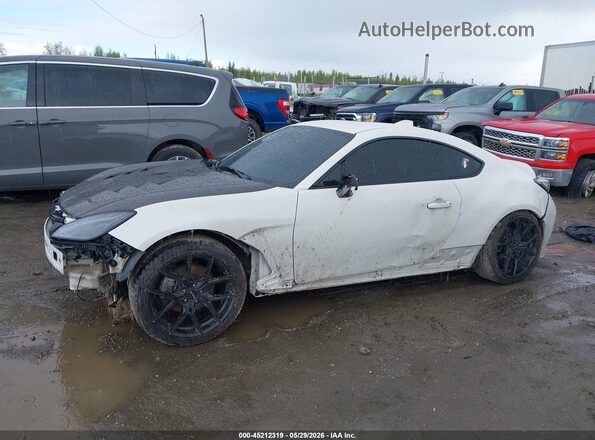 JF1ZDBF10P8705986 2023 SUBARU BRZ White Widok wnętrza 360 stopni