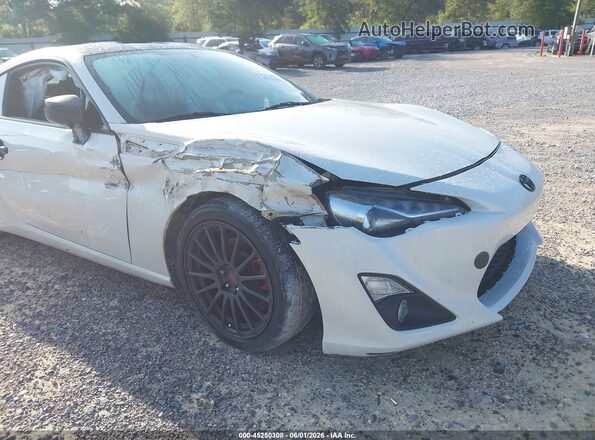 JF1ZNAA12H9709953 2017 TOYOTA 86 White წინა ხედი