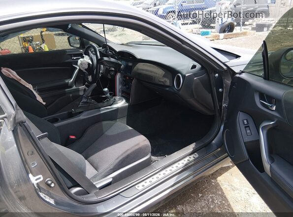 JF1ZNAA15L8754075 2020 TOYOTA 86 Серый Вид салона спереди