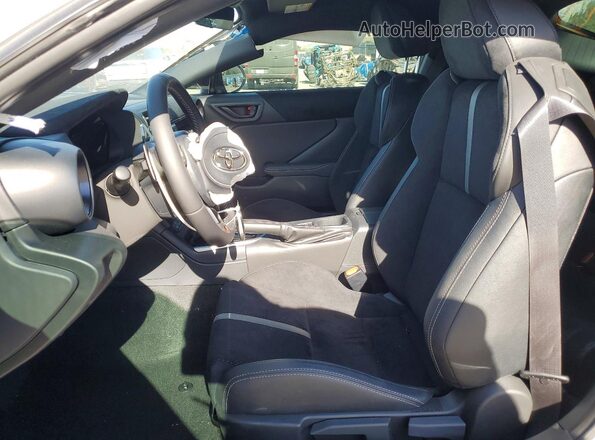 JF1ZNBE14T8076189 2026 TOYOTA GR Silver Вид салону спереду