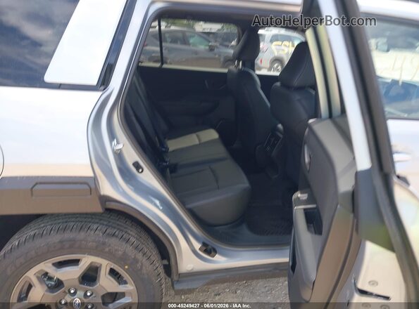 JF2BUPAD4TY460616 2026 SUBARU OUTBACK Silver Widok naklejki z numerem VIN