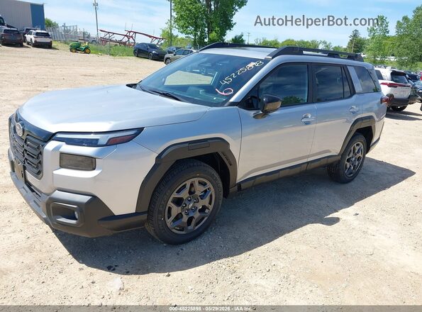 JF2BUPBD2TY493872 2026 SUBARU OUTBACK Silver Առջևի ձախ երեք քառորդ տեսարան