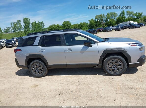 JF2BUPBD2TY493872 2026 SUBARU OUTBACK Silver Սալոնի հետևի տեսք