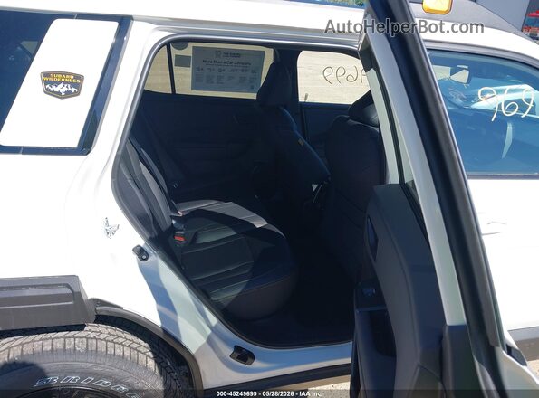 JF2BURLD9TY478652 2026 SUBARU OUTBACK White Widok naklejki z numerem VIN