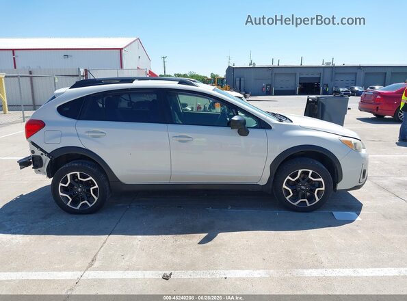 JF2GPAAC5GG253942 2016 SUBARU CROSSTREK Белый Вид задней части салона