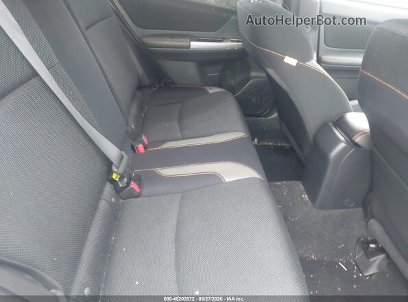 JF2GPABC4H8209196 2017 SUBARU CROSSTREK Silver 