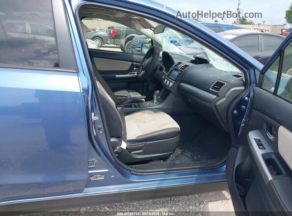 JF2GPABCXH8260069 2017 SUBARU CROSSTREK Blue Widok wnętrza z przodu